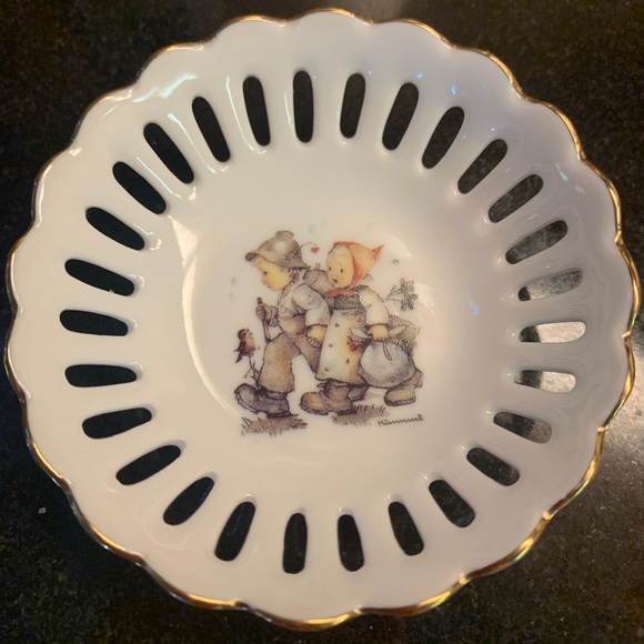 Vintage MJ Hummel Hansel & Gretel Dish 3” - Picture 4 of 6